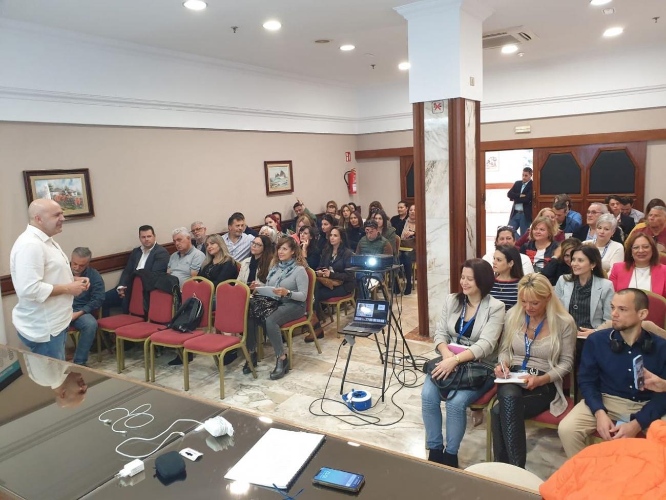 Imgen de la edición de curso de Rafael R. Tovar celebrada en Santa Cruz de Tenerife.